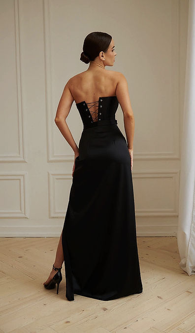 Venus Black Skirt